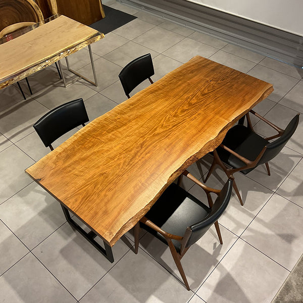 一枚板　サクラ / 桜(杢)　K-GM-2303-218　(W210cm)