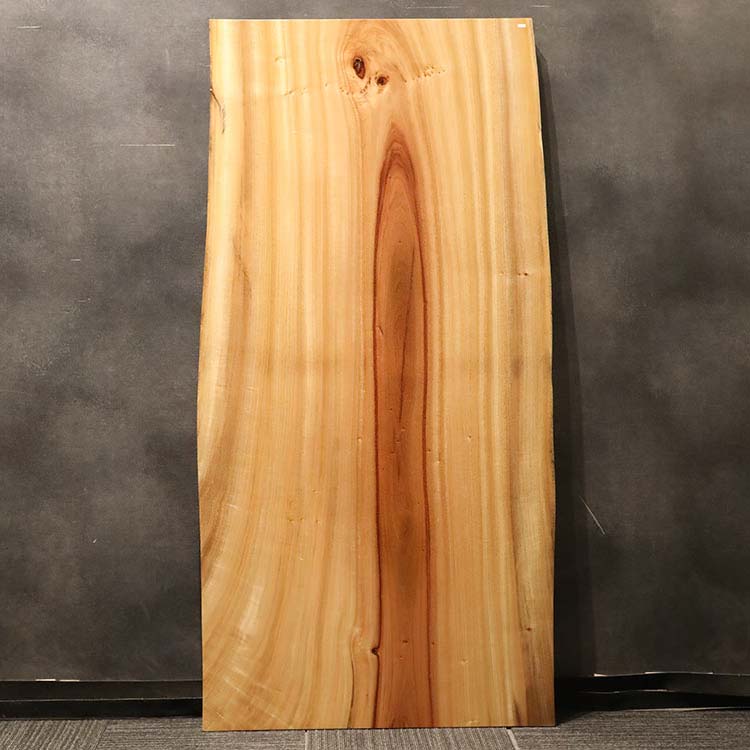 裏の画像