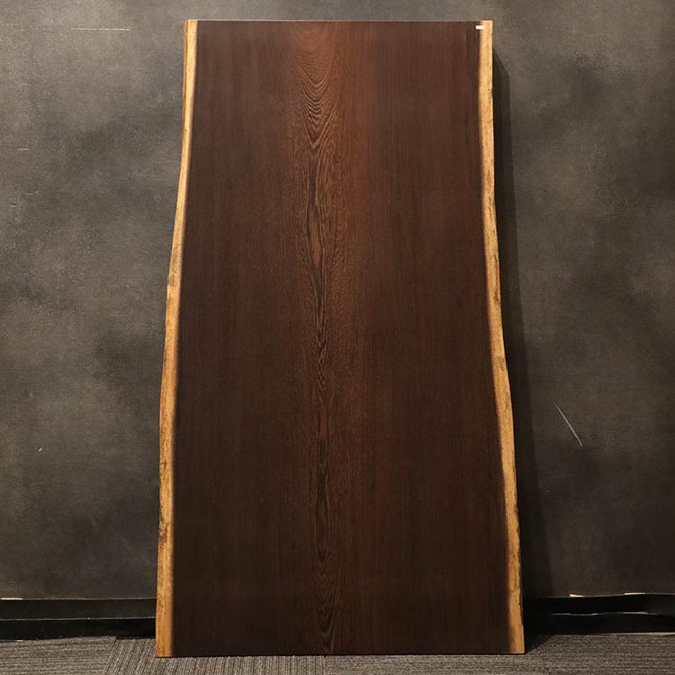 裏の画像