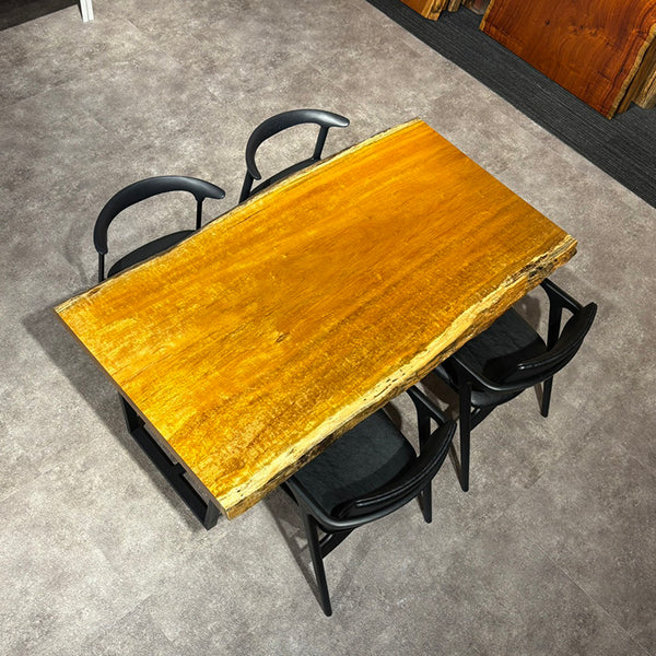 一枚板　モビンギ(杢)　K-OM-2303-346-1　(W160cm)