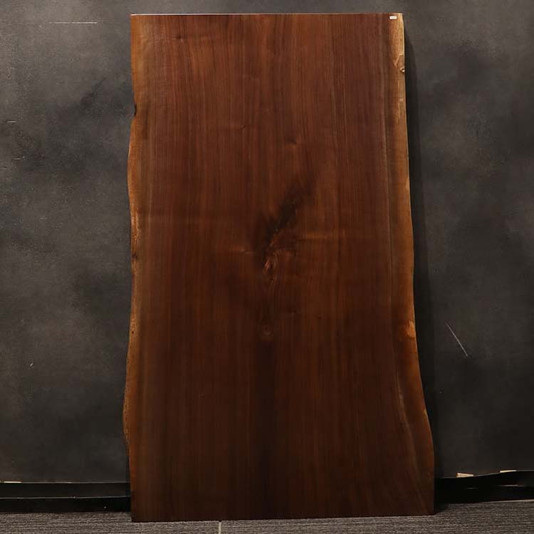 裏の画像