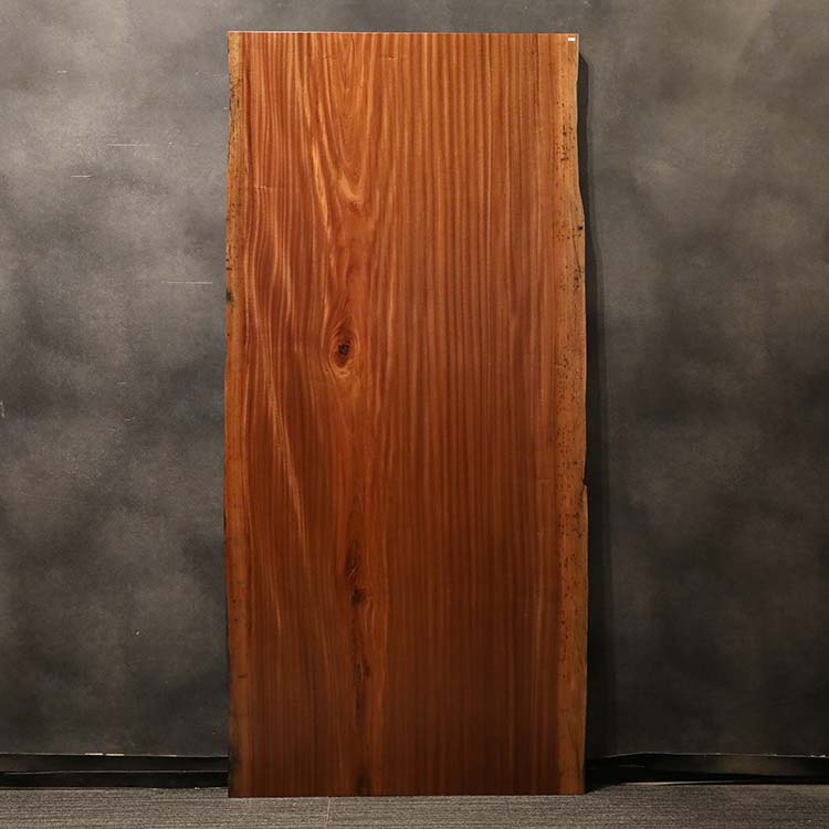 裏の画像