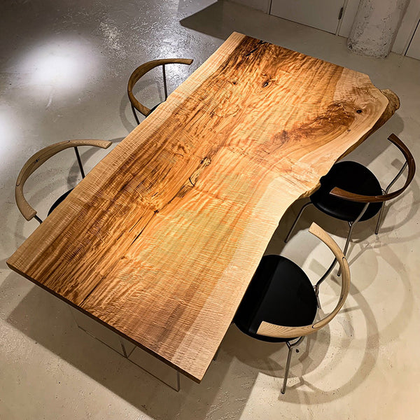 一枚板　トチ / 栃(杢)　K-GM-2205-1589　(W210cm)