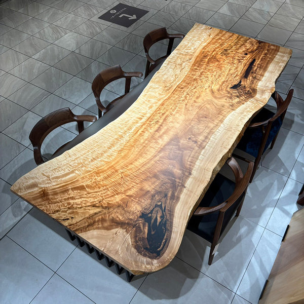 一枚板　トチ / 栃(杢)　K-CN-2106-1550　(W250cm)