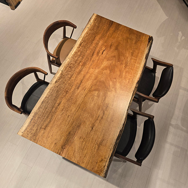 一枚板　モビンギ(杢)　K-OM-2303-346-2　(W160cm)