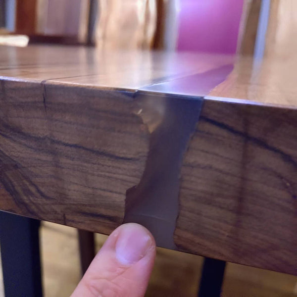 レジン部分のキズ