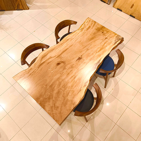 一枚板　トチ / 栃(杢)　K-GM-2203-327　(W180cm)