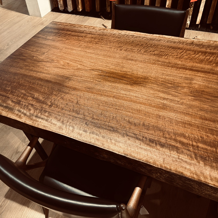 【SOLD OUT】一枚板　ウォールナット(杢)　KT-2-5　(W210cm)