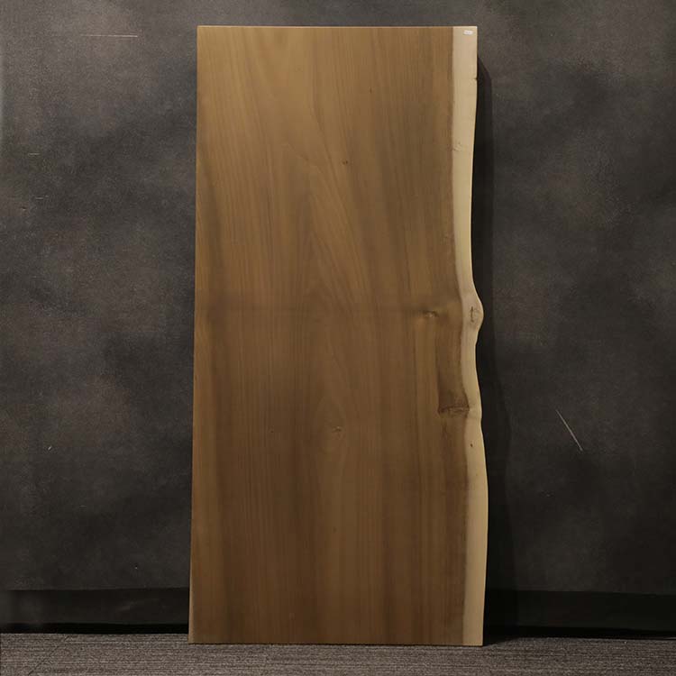 裏の画像