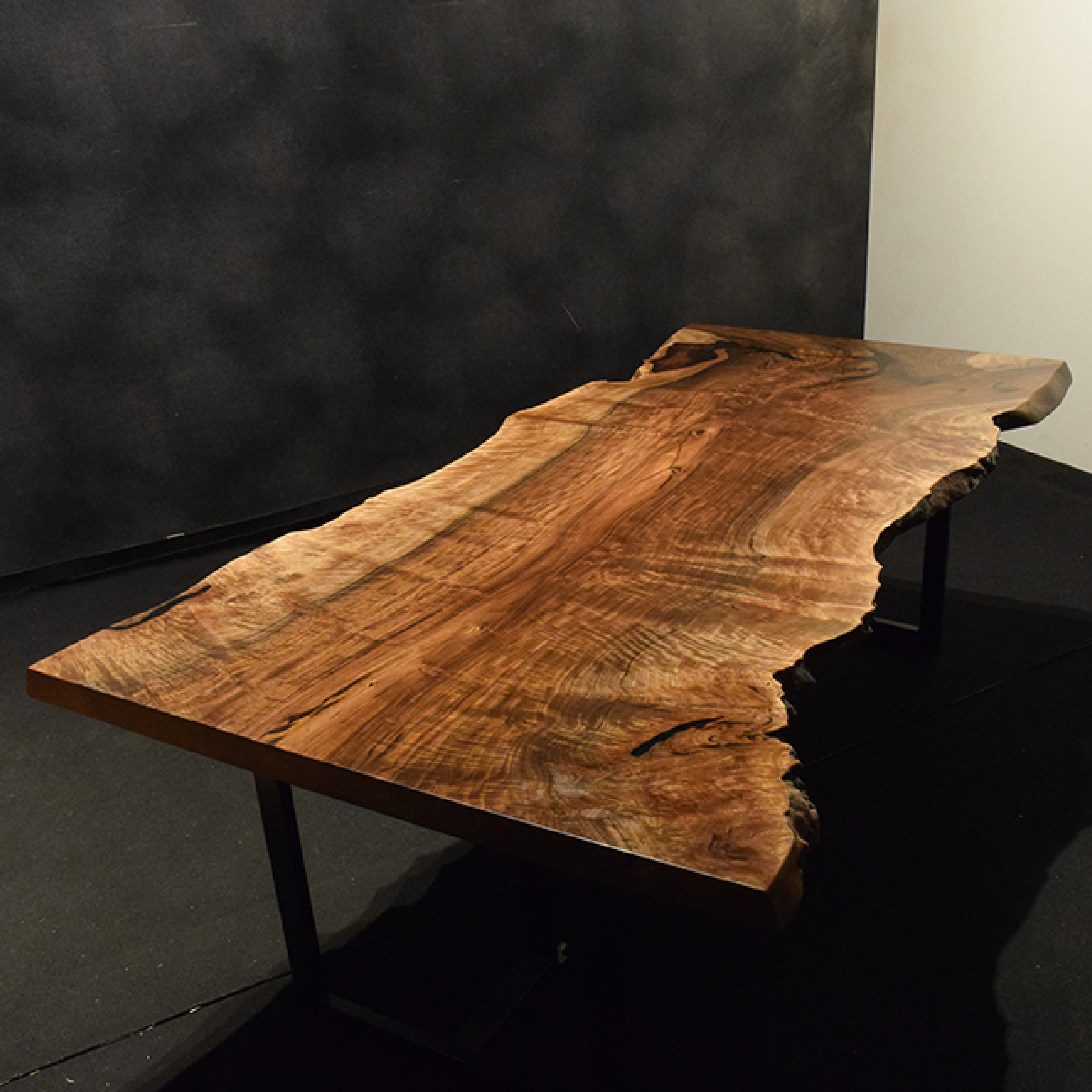 一枚板 イングリッシュウォールナット(杢) 360-8 (W200cm): ダイニングテーブル 一枚板専門通販サイト アトリエ木馬/ATELIER  MOKUBA公式オンラインショップ