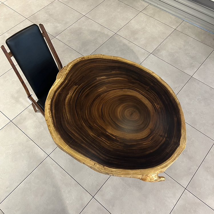 一枚板　モンキーポッド　輪切り 134-A-8-7　(W124cm)