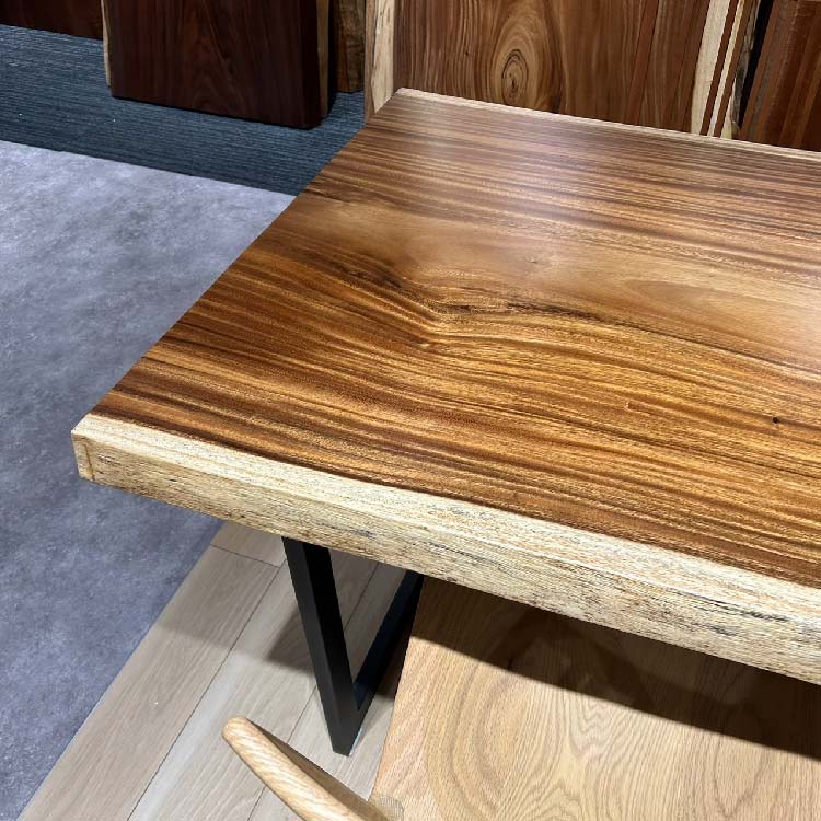 【SOLD OUT】一枚板　モンキーポッド　053-5-6　(W200cm)　ダイニングテーブル