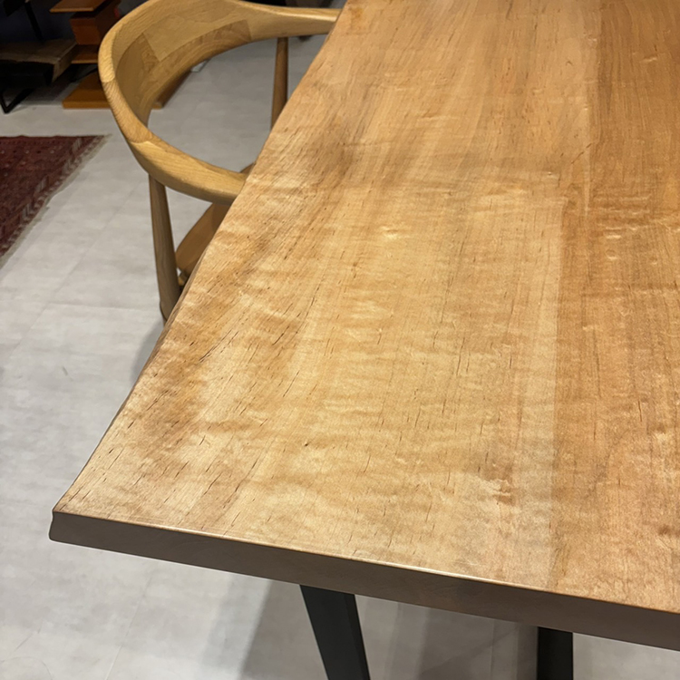 一枚板　ソフトメープル(杢)　932-11　(W170cm)　ダイニングテーブル