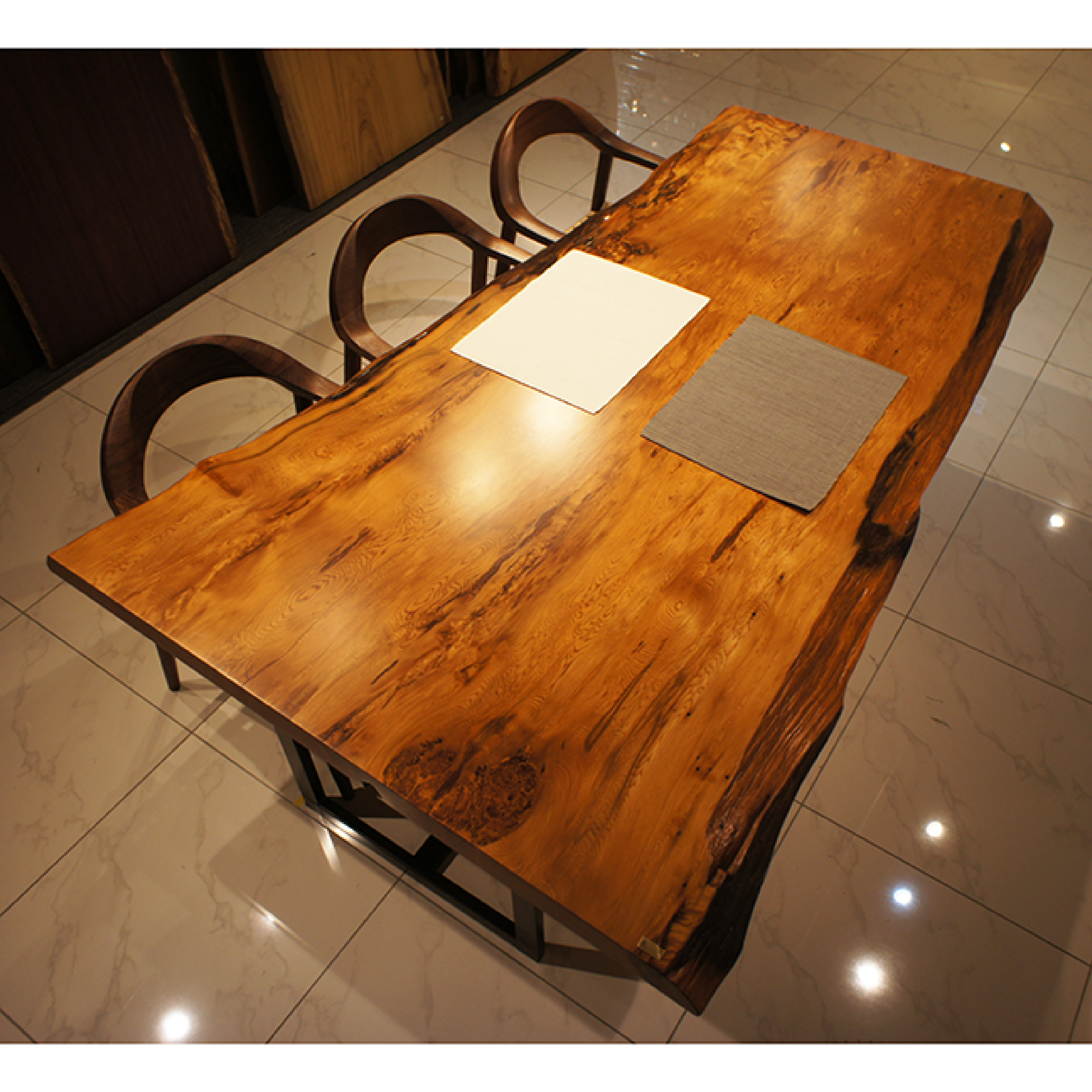 一枚板 屋久杉 RP-CN-A1166-2911 (W210cm): ダイニングテーブル 一枚板
