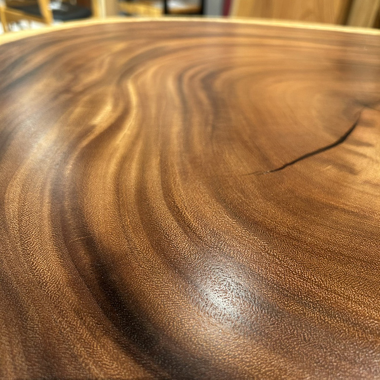一枚板　モンキーポッド　輪切り 134-A-8-1　(W107cm)
