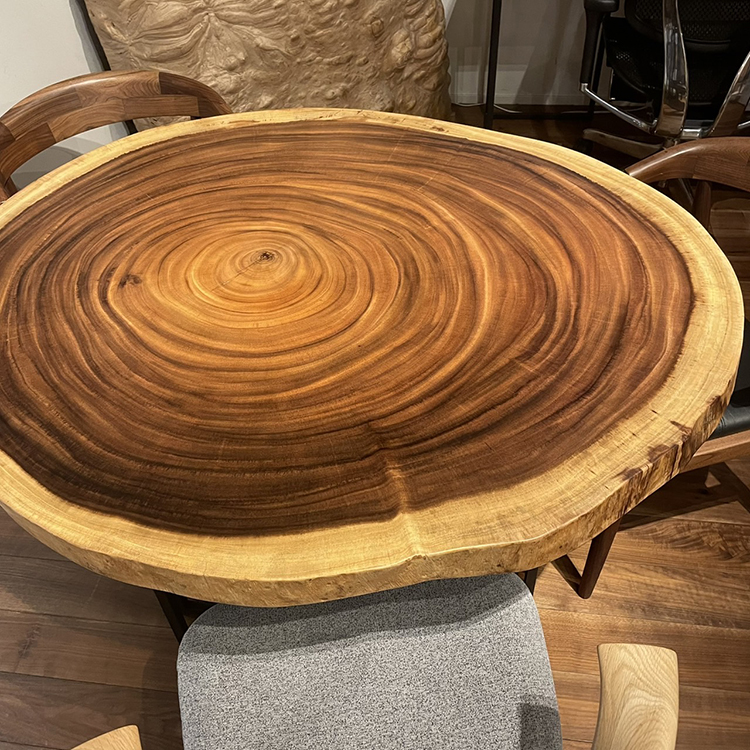 【SOLD OUT】一枚板　モンキーポッド　輪切り 134-A-8-3　(W117cm)