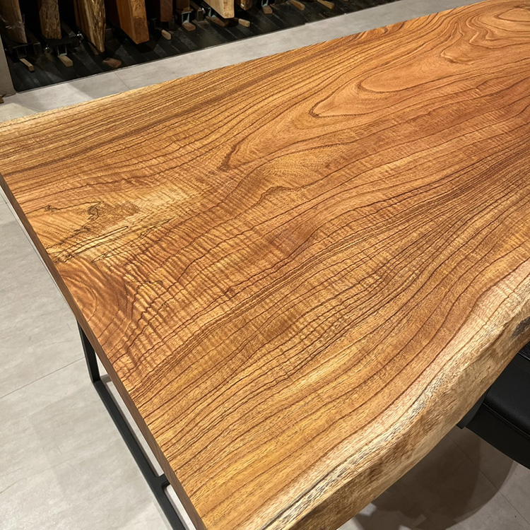 一枚板　センダン / 栴檀(杢)　250-3　(W150cm)